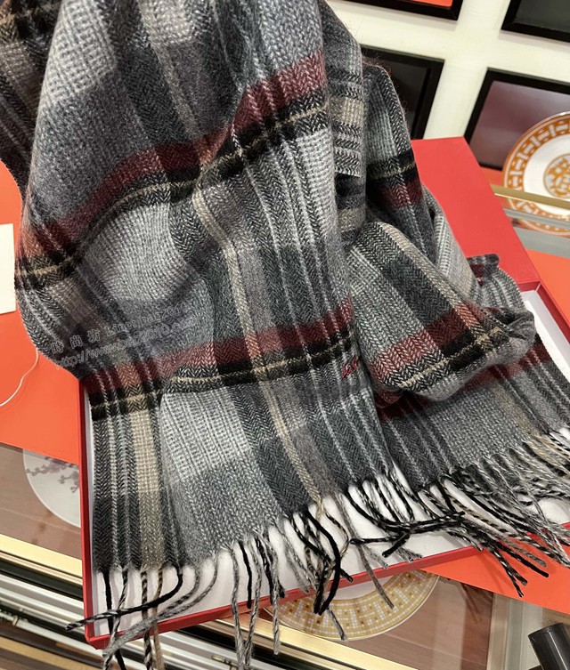 菲拉格慕2021最新款男女士圍巾條紋山羊絨圍巾  mmj1210